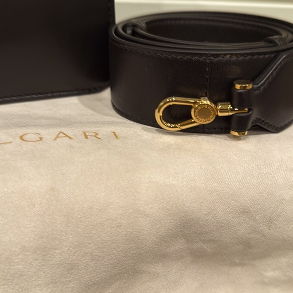 NEW BVLGARI FOREVER TOP MAXI TWO WAY with Crossbody strap and COA and dust bag - Picture 4 of 8